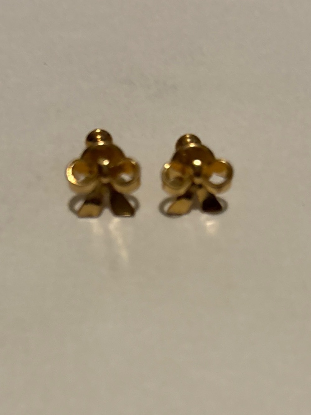 Gold bow Stud Earrings - Classic Women's Jewelry